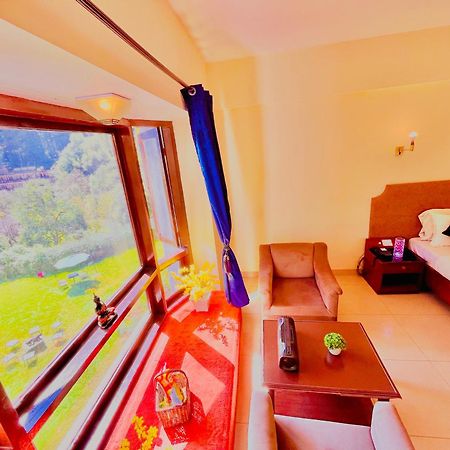 Sagar Resort !! Mountain View ! Luxury Stay ! Family Resort ! Private Parking ! Near Mall Road Manāli Екстериор снимка