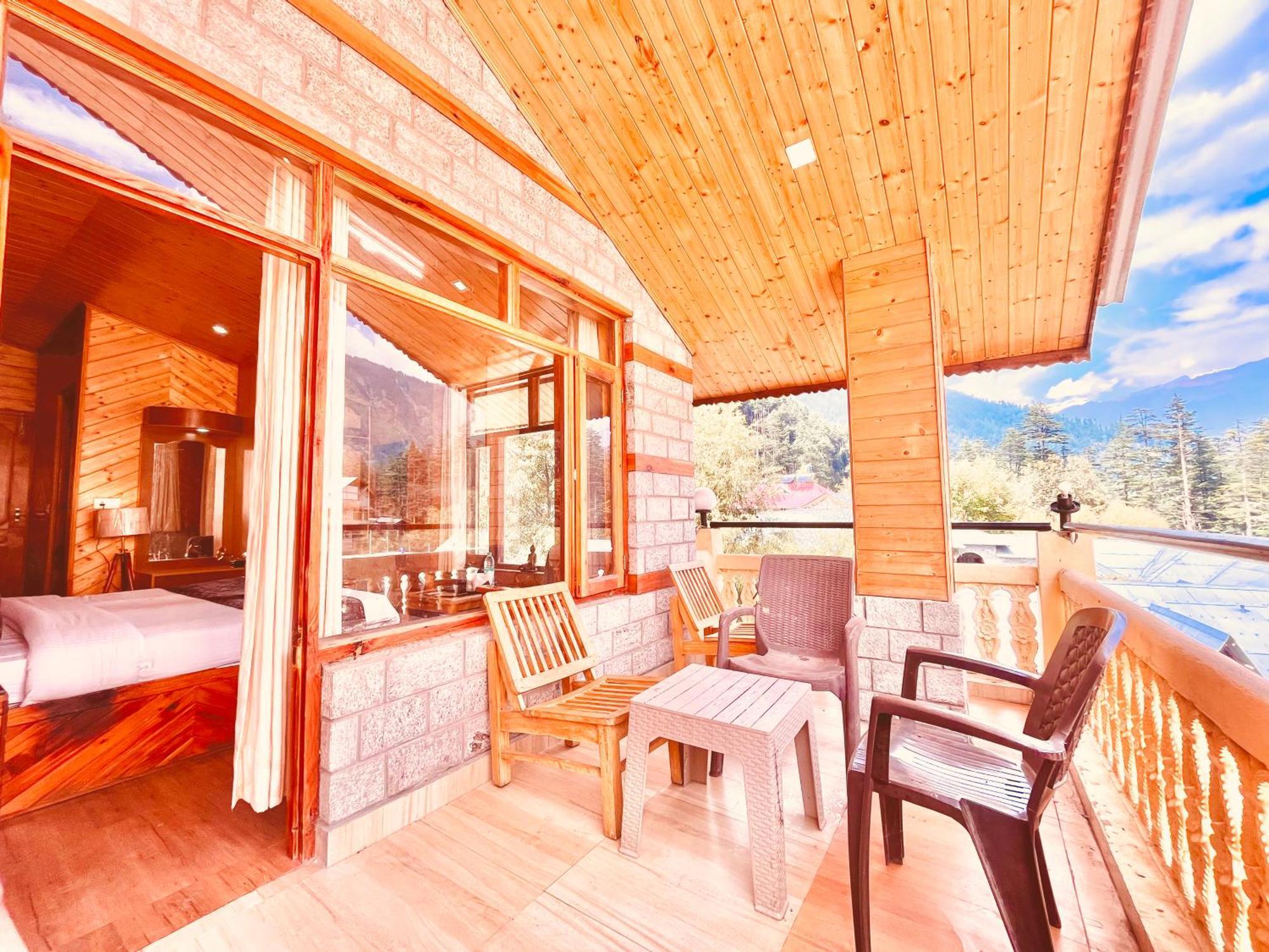 Sagar Resort !! Mountain View ! Luxury Stay ! Family Resort ! Private Parking ! Near Mall Road Manāli Екстериор снимка