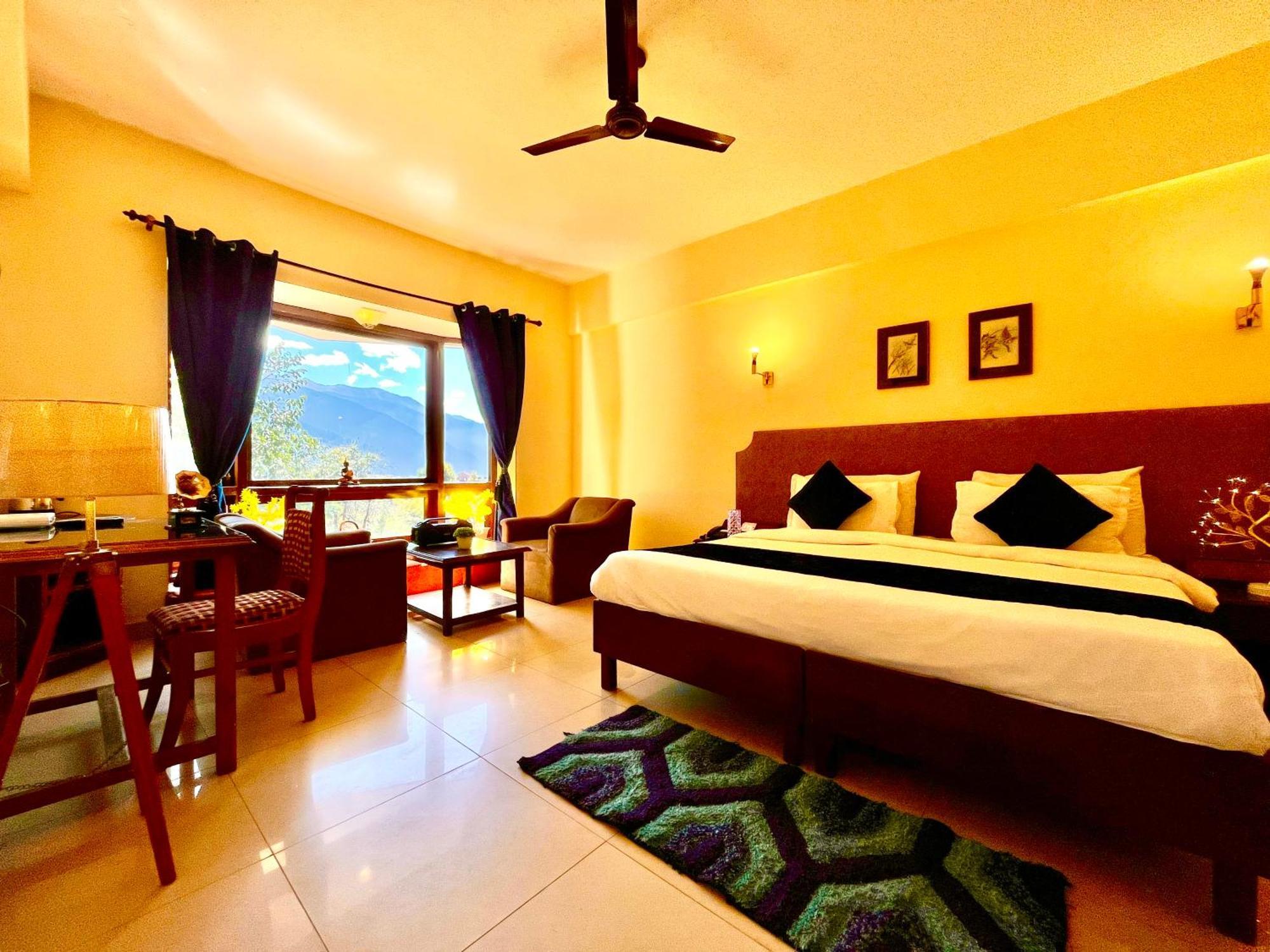 Sagar Resort !! Mountain View ! Luxury Stay ! Family Resort ! Private Parking ! Near Mall Road Manāli Екстериор снимка