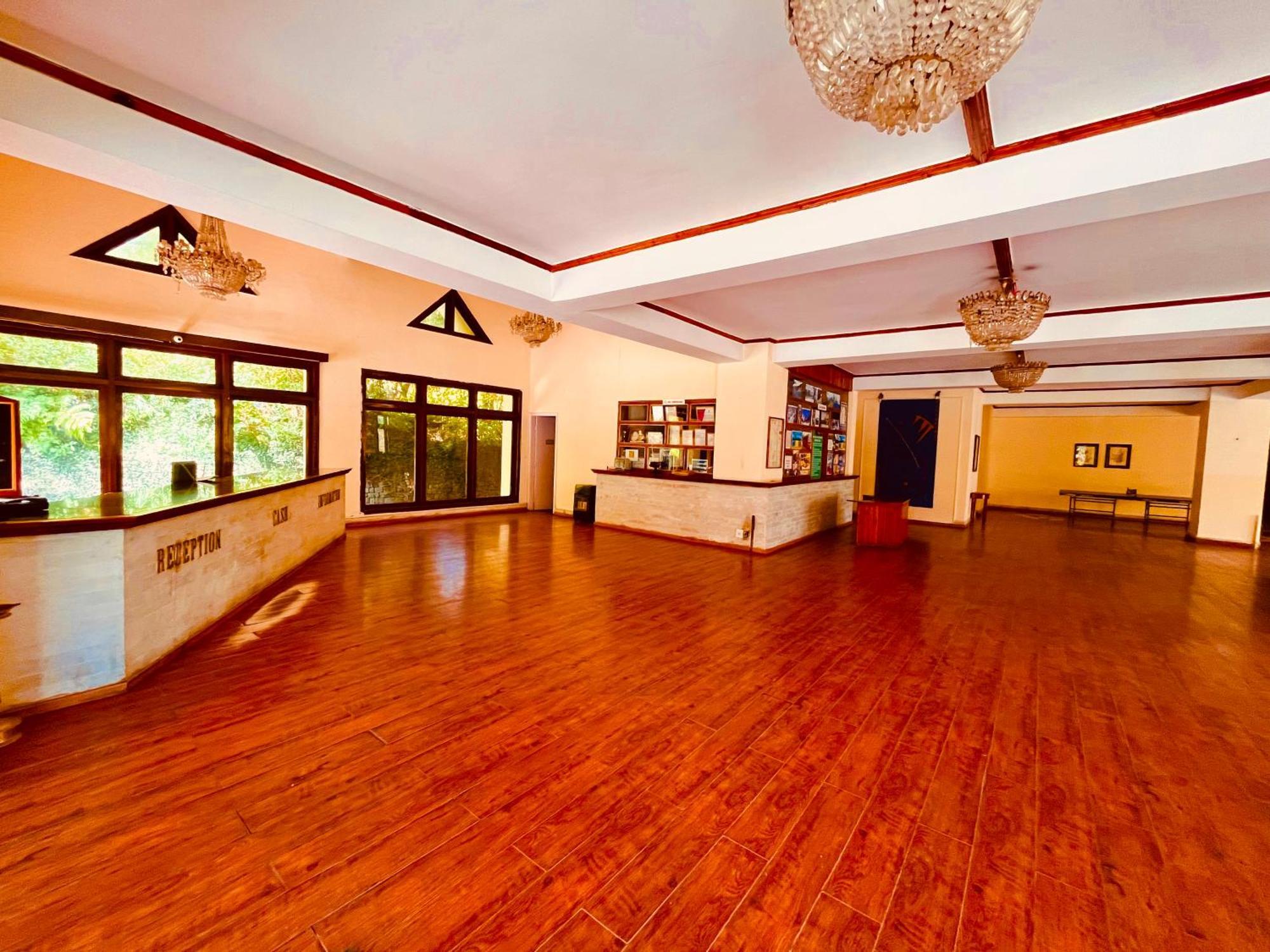 Sagar Resort !! Mountain View ! Luxury Stay ! Family Resort ! Private Parking ! Near Mall Road Manāli Екстериор снимка