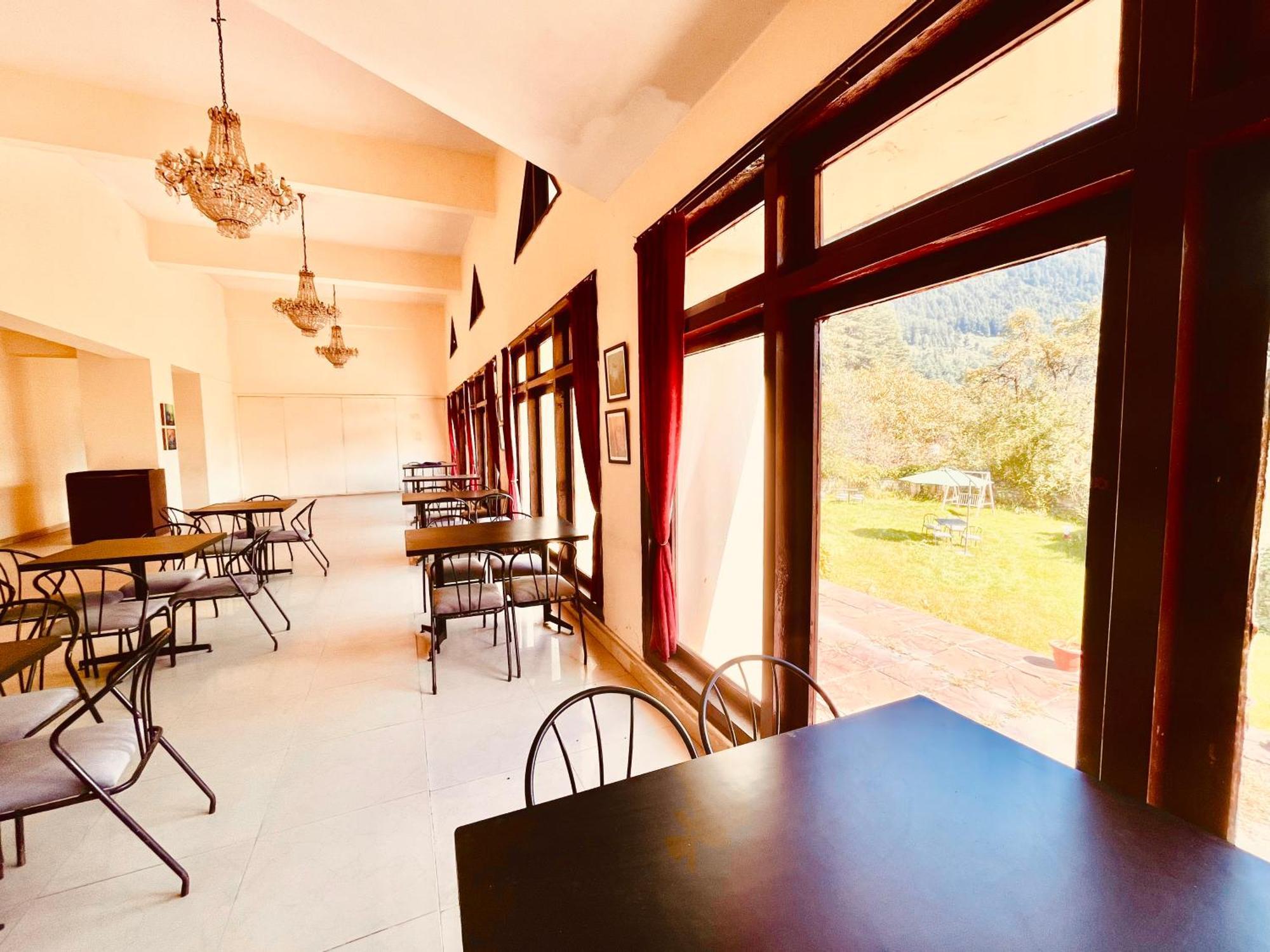 Sagar Resort !! Mountain View ! Luxury Stay ! Family Resort ! Private Parking ! Near Mall Road Manāli Екстериор снимка